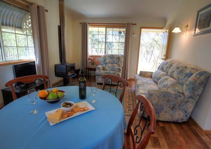 Accommodation Creek Cottages & Sundown View Suites Ballandean الغرفة الصورة
